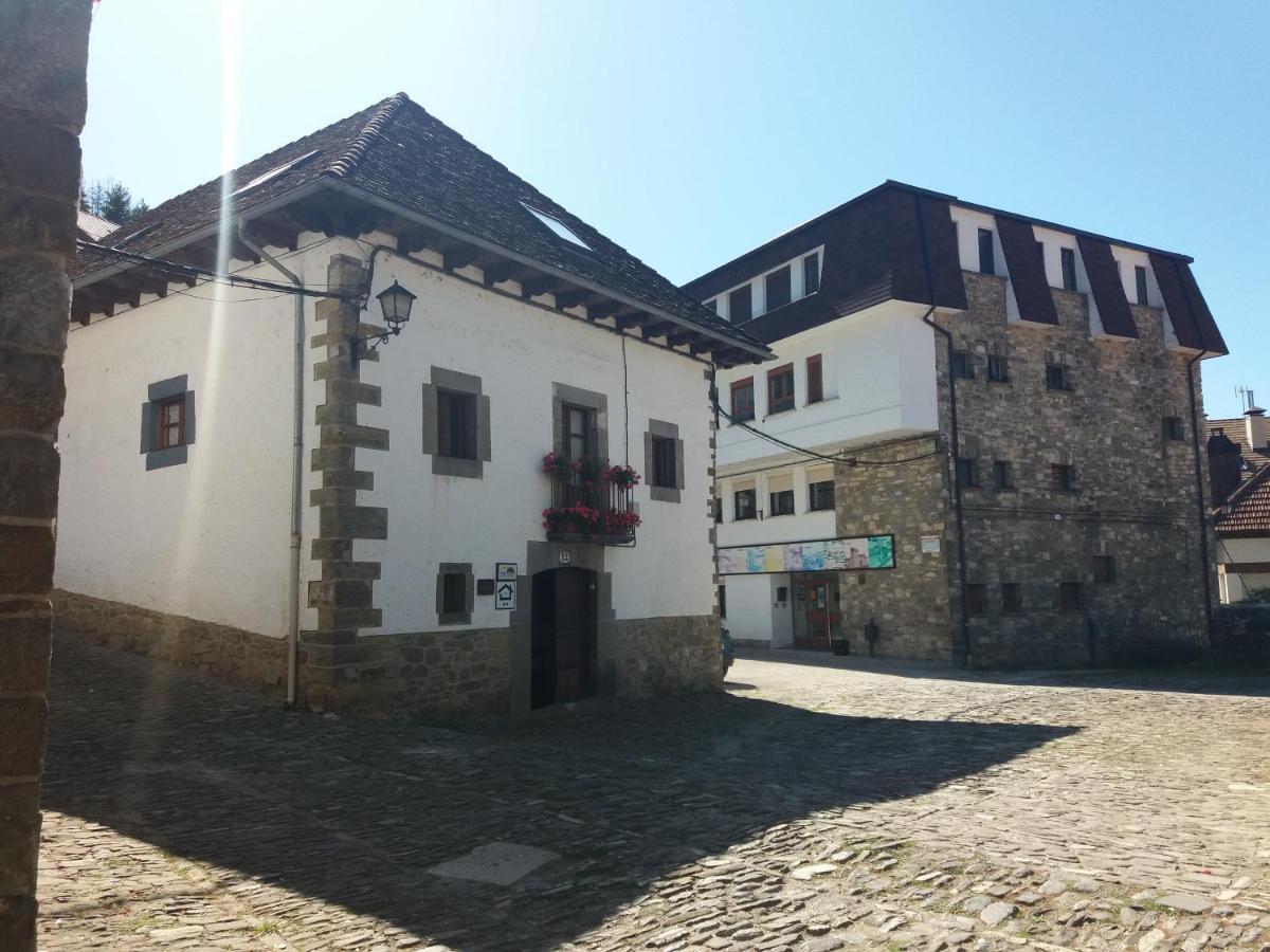 Casa Graciano I Ochagavía Exterior foto